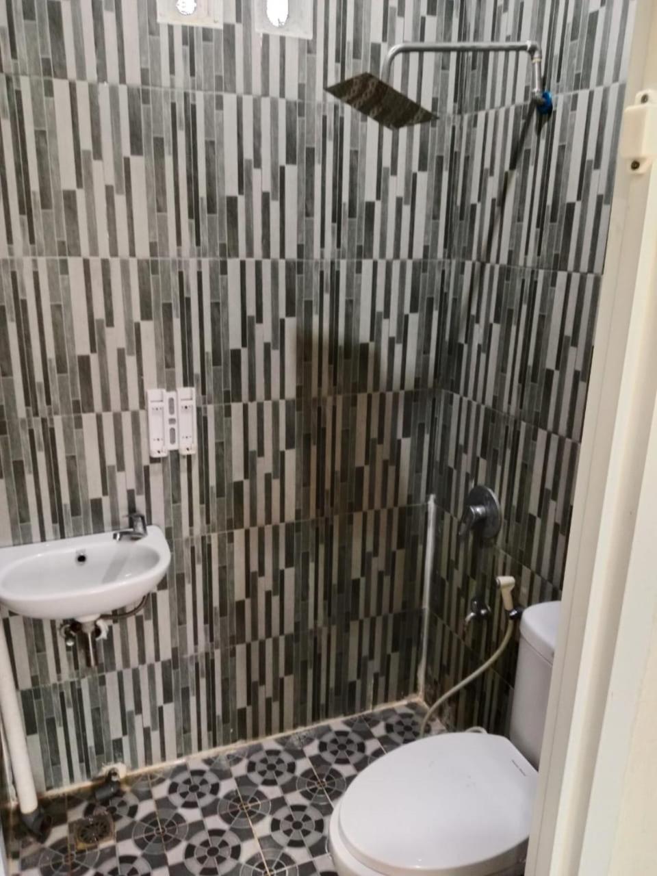 Macan Kumbang Residence Palembang Ngoại thất bức ảnh