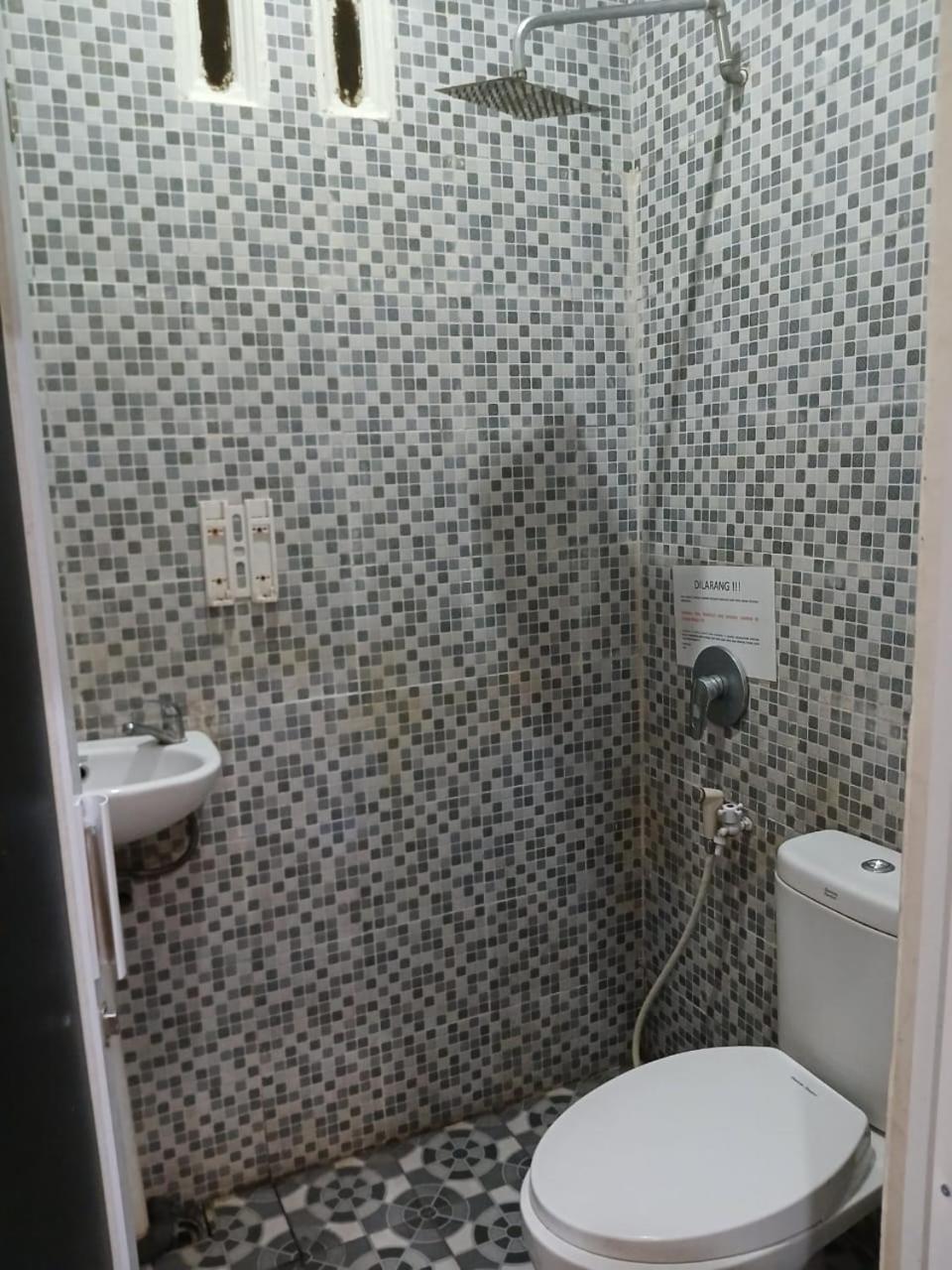 Macan Kumbang Residence Palembang Ngoại thất bức ảnh